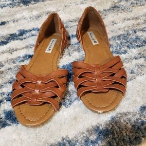 AE sandles